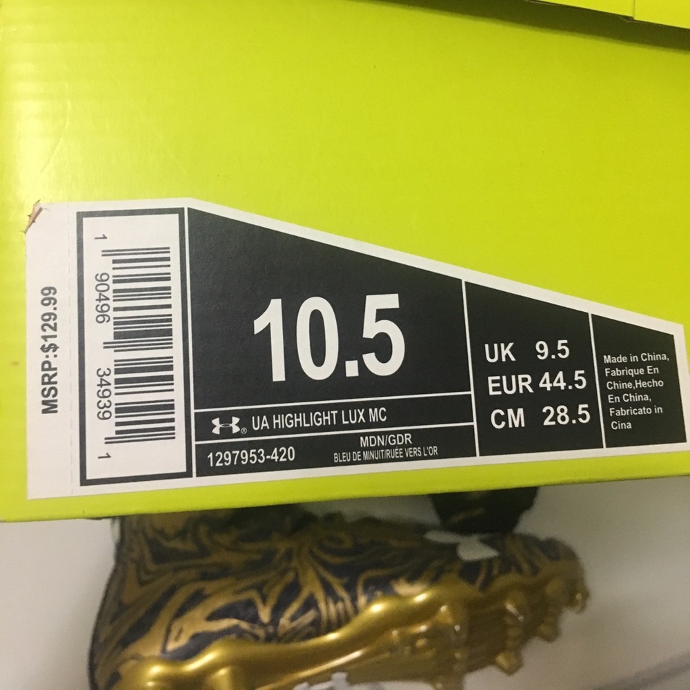NEW Under Armour Highlight Gold Lux Cleats - Picture 7 of 7